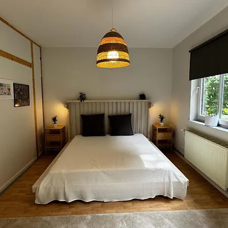 Spacious Family-friendly Apartment, Free Parking Apartamento